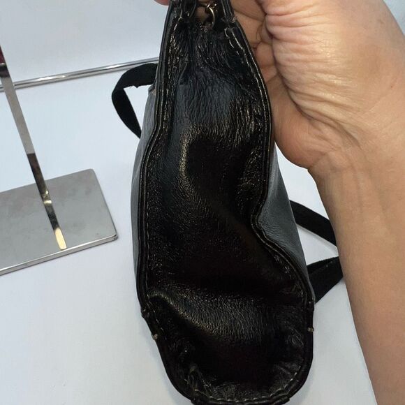 The Sak Simplistic Crossbody Black Leather Bag - Picture 6 of 13